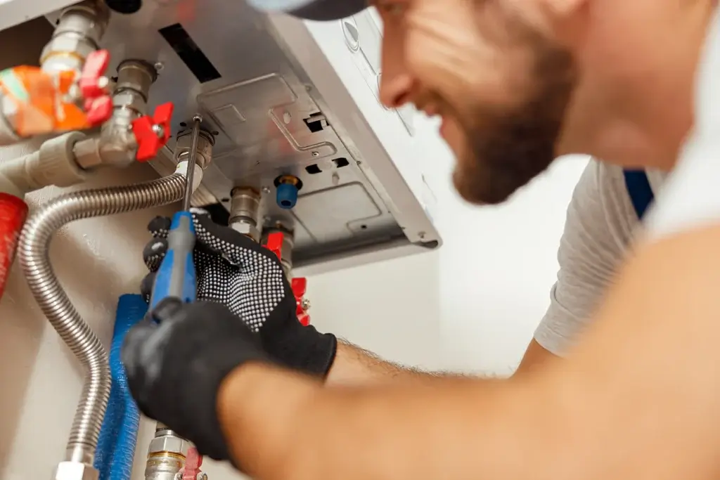 Hybrid Water Heaters-The Best of Both Worlds Hybrid Water Heaters-The Best of Both Worlds
